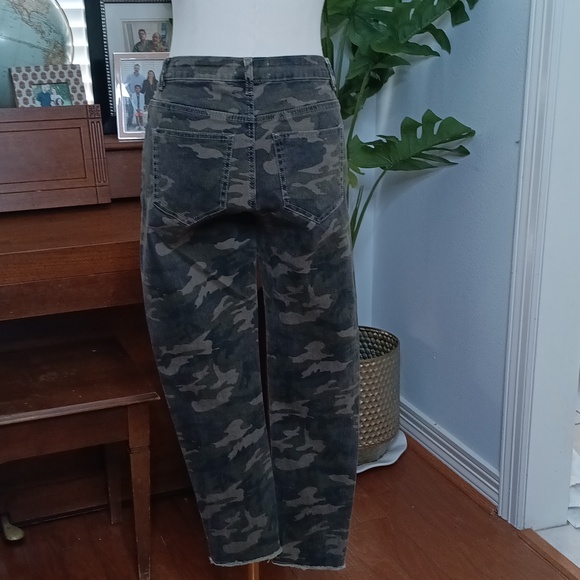 Anthropologie denim by Ellison camo pants - Picture 5 of 7